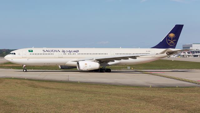 HZ-AQ13:Airbus A330-300:Saudia